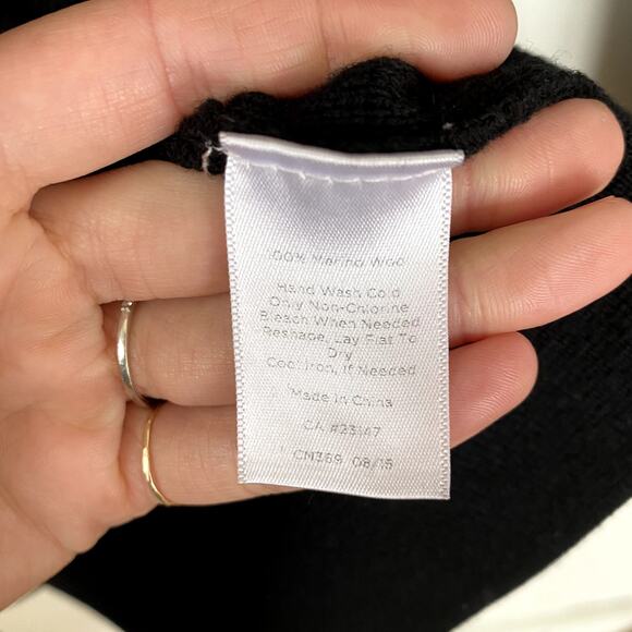 Talbots 100% Merino Wool Sweater Topper Black Size Petite - Picture 4 of 5